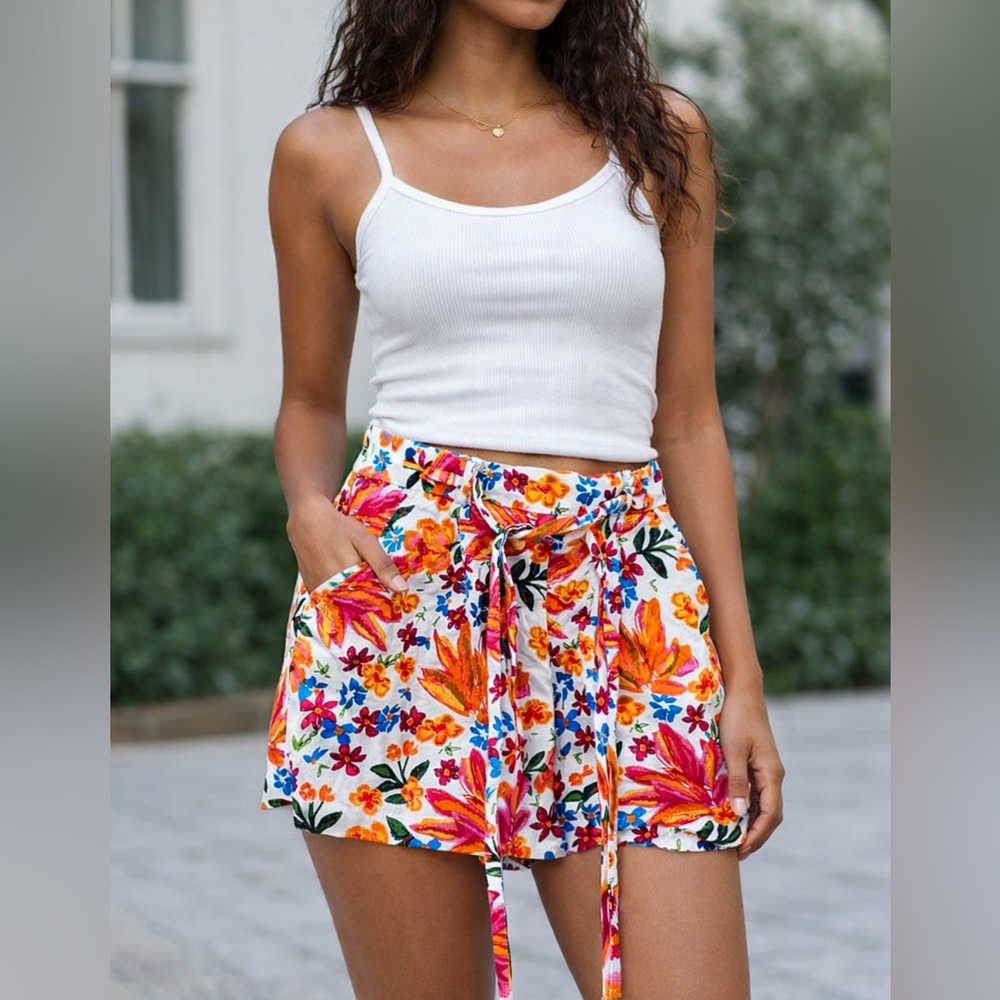 C&C California Floral Linen Shorts Size 6